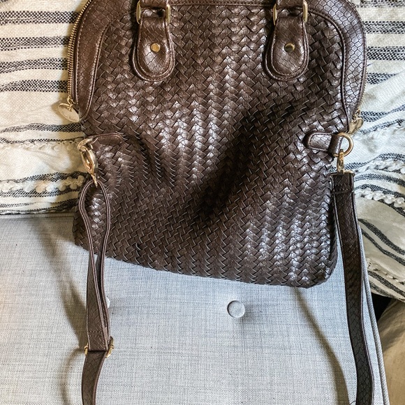 Floppy Woven Leather Bag - Picture 4 of 4